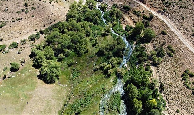 Doğa harikası şelaleye hayat veren gözeler keşfedilmeyi bekliyor