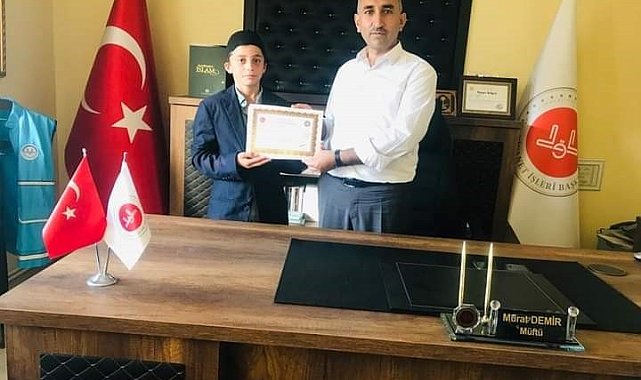 Eğitimini tamamlayan öğrencilere hafızlık belgeleri verildi