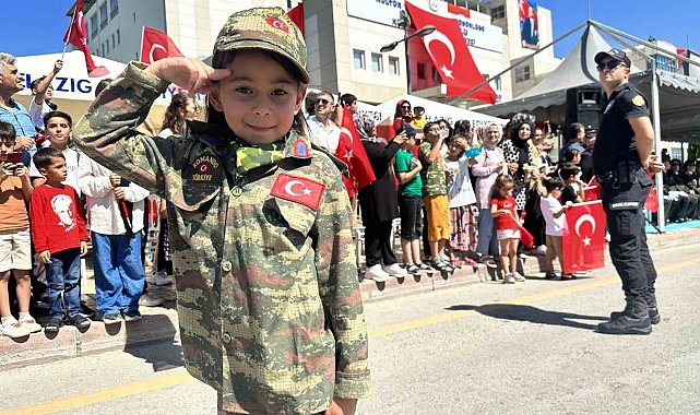 Elazığ'da 30 Ağustos Zafer Bayramı coşkusu