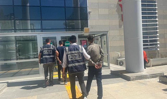 Elazığ'da kesinleşmiş hapis cezası bulunan 2 zanlı yakalandı