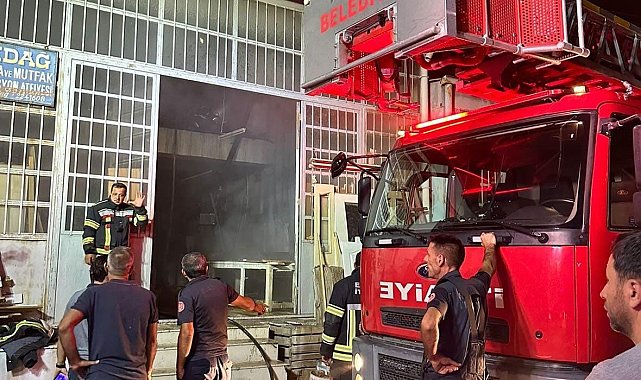 Elazığ'da marangoz dükkanında yangın