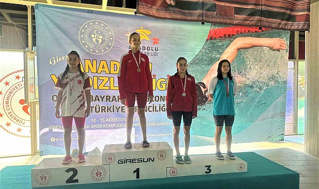 Elazığlı sporculardan yüzmede Türkiye derecesi