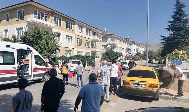 Erzincan'da trafik kazası: 3 yaralı