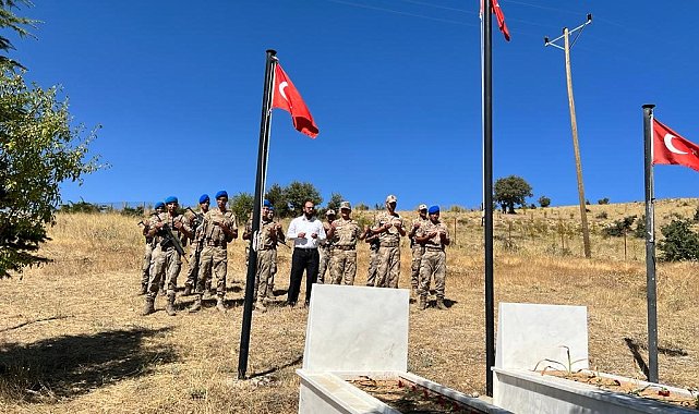 Güneybaşı şehitleri kabirleri başında anıldı