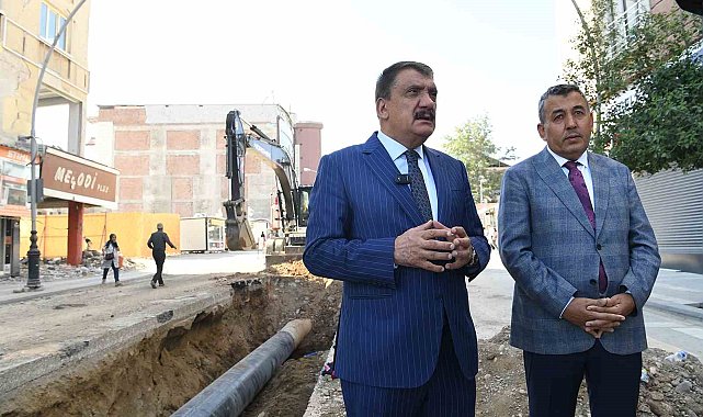 Gürkan : "Altyapıyı yeniden inşa ediyoruz"