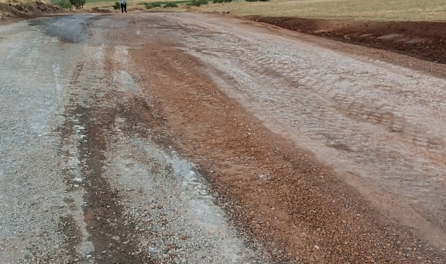 Güroymak'ta tozlu yollar tarihe karışıyor