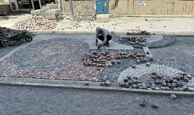 Hakkari'de cadde ve sokaklar yenileniyor
