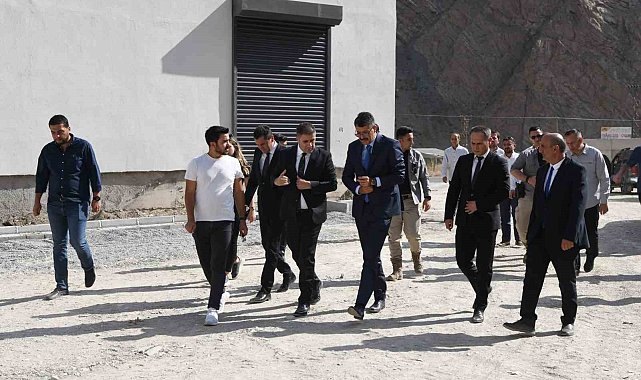 Hakkari'de yapımı devam eden modern mezbaha inşaatında sona gelindi