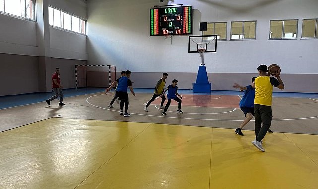 Kağızman&#039;da basketbol turnuvası renkli geçiyor