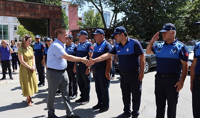Karaman'a atanan Vali Sarıibrahim Iğdır'dan uğurlandı