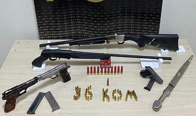 Kars'ta çok sayıda silah ele geçirildi