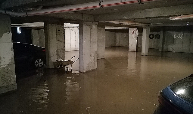 Kars'ta yağmur hayatı felç etti