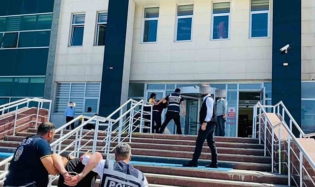Kars'ta silahlı saldırı düzenleyen 4 kişi yakalandı