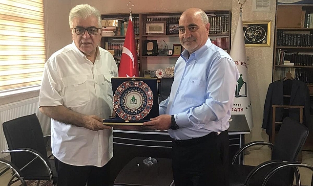 Milletvekili Ayrım, Kars Ehlibeyt Alimleri Birliği Derneği'ni ziyaret etti