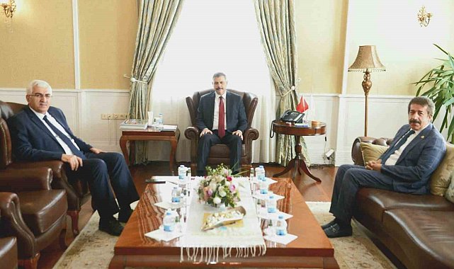 Milletvekilleri Öz ve Fırat'tan Vali Çiftçi'ye ziyaret