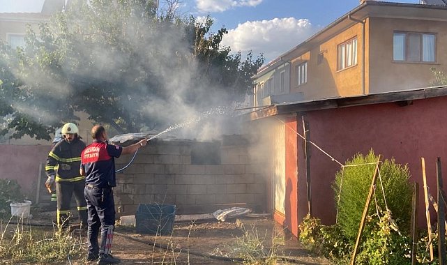 Odunlukta çıkan yangın büyümeden söndürüldü