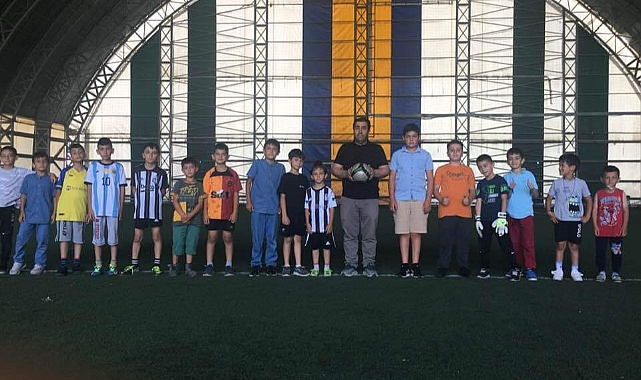 Kur'an kursu öğrencileri sportif etkinlikleri aksatmıyor