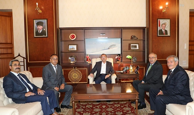 Sarıkamış Belediye Başkanı Hayali, Vali Polat'ı ziyaret etti
