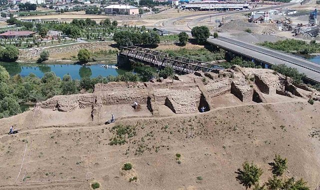 Sebeterias Kalesi gün yüzüne çıkıyor