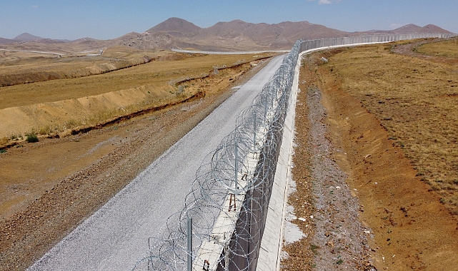 Sınırın sıfır noktasındaki birlikler düzensiz göçle mücadelede ileri teknolojiden yararlanıyor