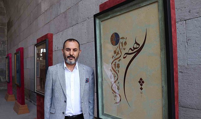 Tarihi mekanda HİÇ'in sergisini açtı