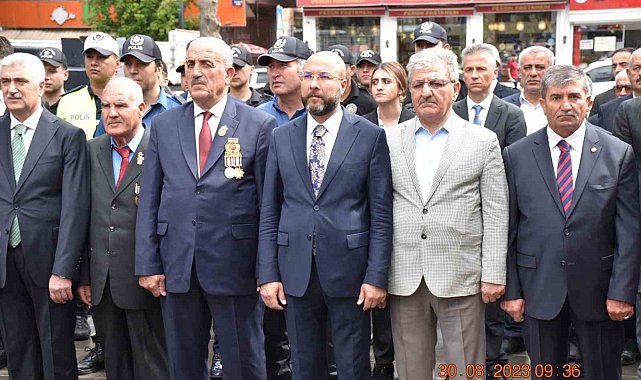 Tatvan'da 30 Ağustos Zafer Bayramı kutlandı
