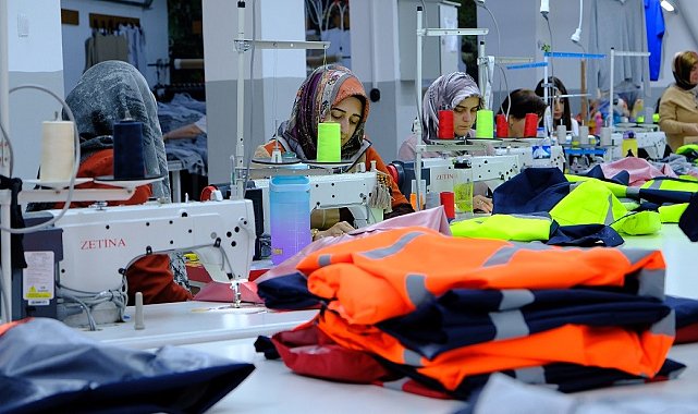 Tekstil Üretim Atölyesi kadın istihdamına katkı sağlıyor