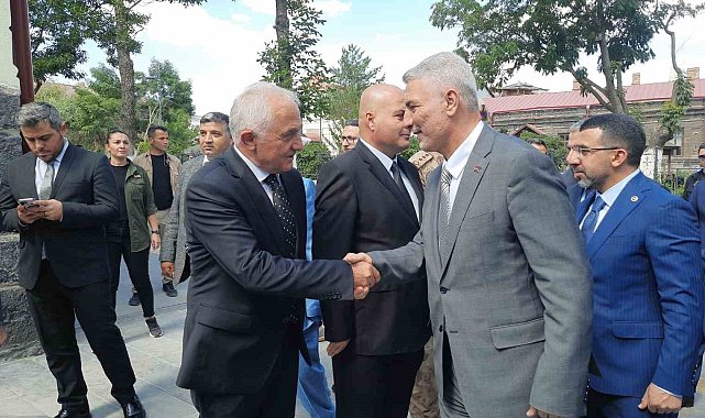 Ticaret Bakanı Ömer Bolat Kars'ta