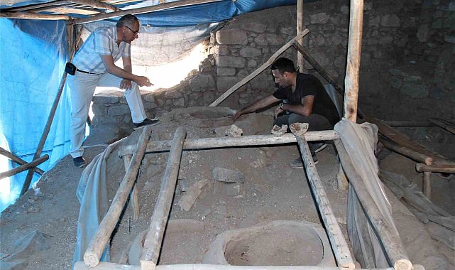 Türkiye'de benzeri yok, 700 bin yıllık metal atölyesi keşfedildi
