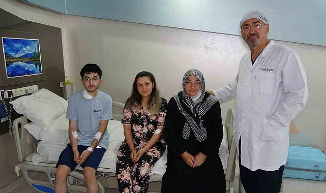 Üç farklı şehirden gelen glomus tümörü hastaları şifayı Van'da buldu
