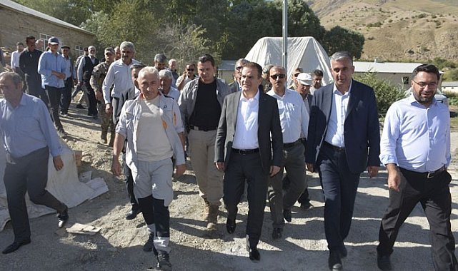 Vali Akbıyık, cami ve Kur'an kursu inşaatında incelemelerde bulundu
