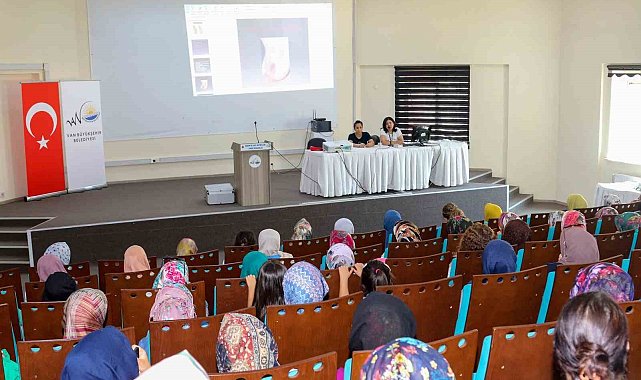 Van'da 'Kanser Türleri ve Erken Tanı' semineri