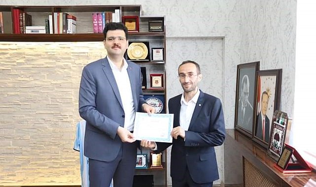 Yaz Kur'an kursunda başarılı olan öğrenciler ödüllendirildi