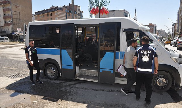 Yüksekova'da şehir içi servisler denetlendi