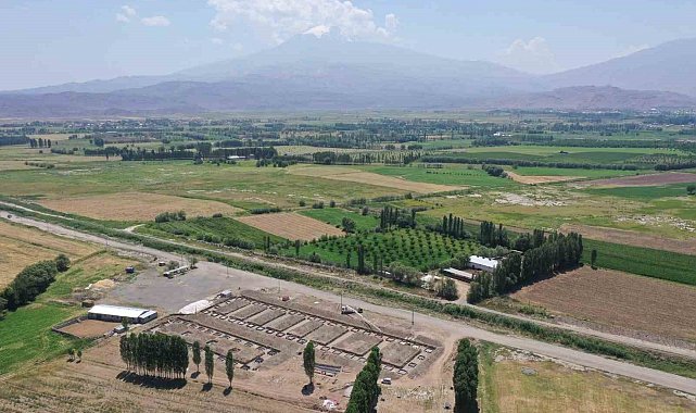 Zahireciler çarşısının yapımına başlandı