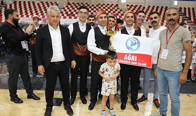 Ağrı Halk Oyunu Ekibi Bölge Şampiyonu oldu