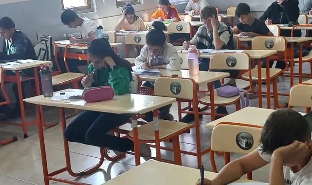 Ağrı'da 5 bin 315 öğrenci Hazırbulunuşluk Sınavına girdi