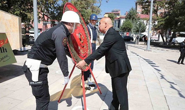 Ağrı'da gaziler anıldı