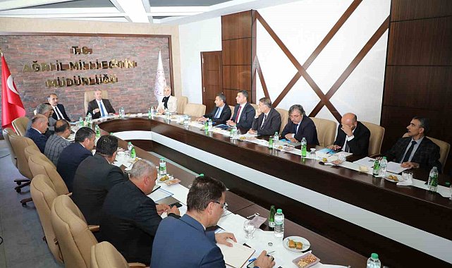 Ağrı&#039;da ilçe milli eğitim müdürleri toplantısı düzenlendi