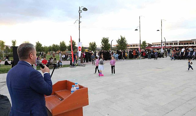 Ağrı'da imam hatiplilerden sema gösterisi