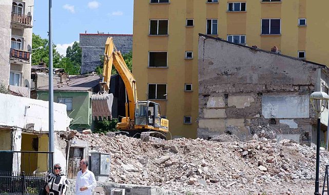 Ahi Toman Baba Türbesi gün yüzüne çıktı