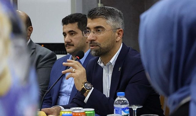 AK Parti yönetimi Aziziye'de toplandı