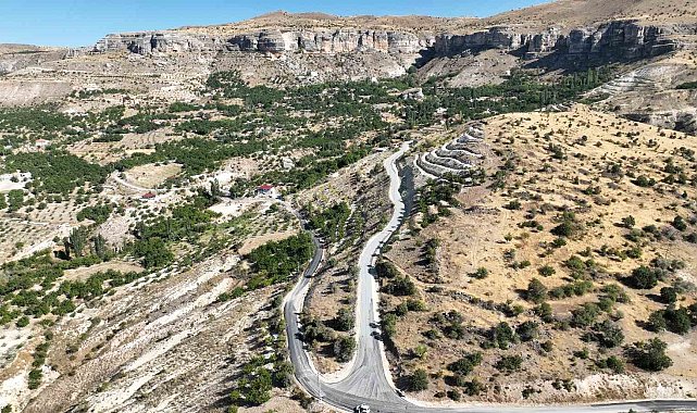 Akçadağ Mezra Mahallesi'nin yol sorunu çözüldü