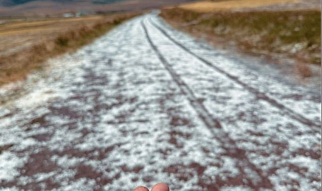 Ardahan'da dolu ve sağanak etkili oldu