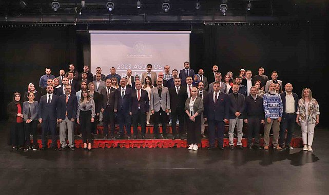 Atatürk Üniversitesi'nde bilimsel teşvik töreni