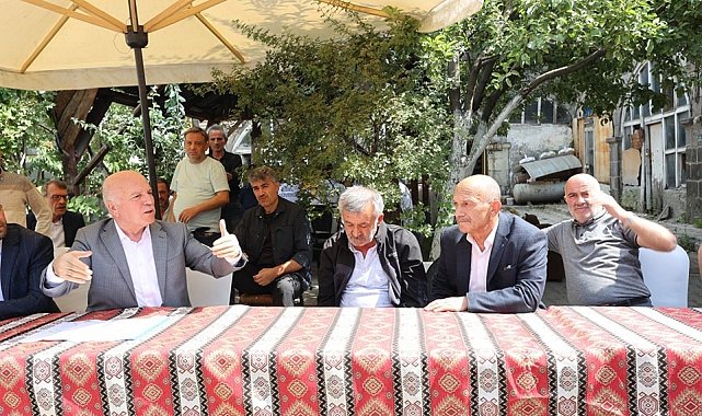 Başkan Sekmen'den Hacılar Hanı esnafına ziyaret