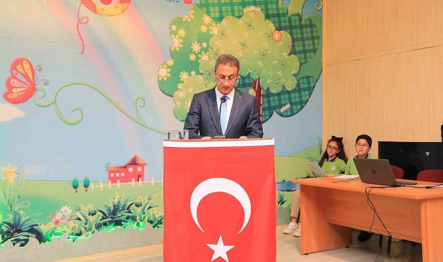 Bitlis'te 'İlköğretim Haftası' töreni