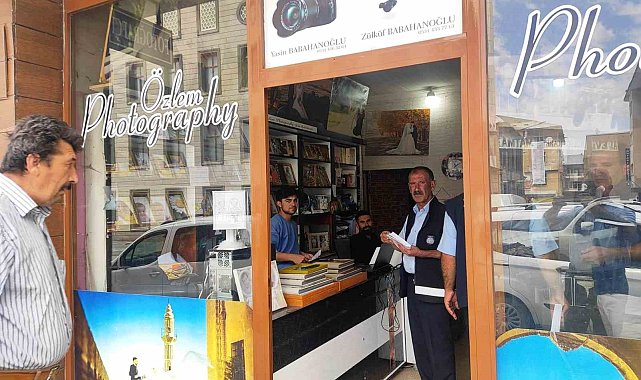 Bulanık'ta çevre temizliği ve kaldırım işgalline karşı bilgilendirme çalışması