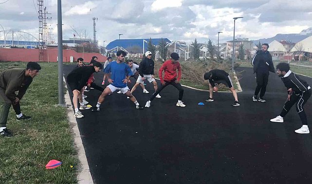 Edremit Belediyesinin BESYO kurslarıyla 58 kişi üniversiteye yerleşti