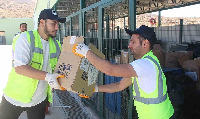 Elazığ'da 25 ton atık dönüştürülerek ekonomiye kazandırıldı